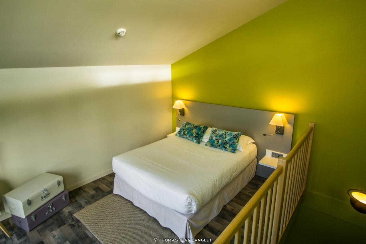 Hotel Le Corbusson Saint-Berthevin Esterno foto