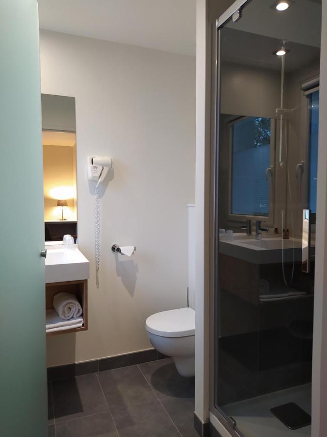 Hotel Le Corbusson Saint-Berthevin Esterno foto
